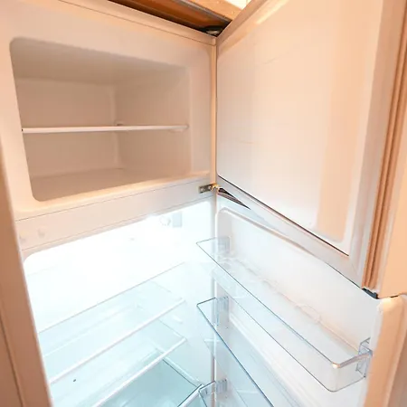 Apartment Komfort Mit Großem Balkon, Parkplatz&wifi - Nord *