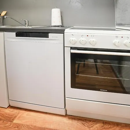 Komfort Mit Großem Balkon, Parkplatz&wifi - Nord